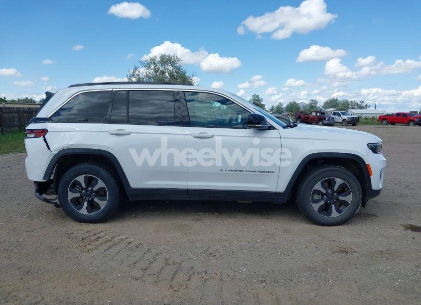 Photo 14 of 2024 Jeep Grand CHEROKEE 4XE (VIN 1C4RJYB60RC120171)