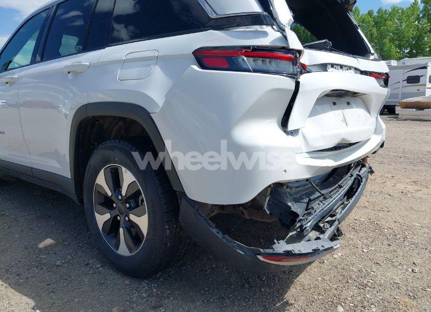 Photo 22 of 2024 Jeep Grand CHEROKEE 4XE (VIN 1C4RJYB60RC120171)