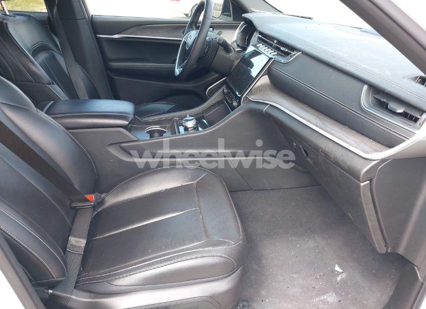 Photo 5 of 2024 Jeep Grand CHEROKEE 4XE (VIN 1C4RJYB60RC120171)