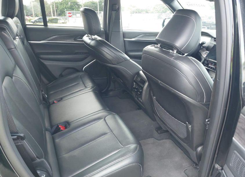 Photo 8 of 2024 Jeep Grand CHEROKEE 4XE (VIN 1C4RJYB60RC120865)