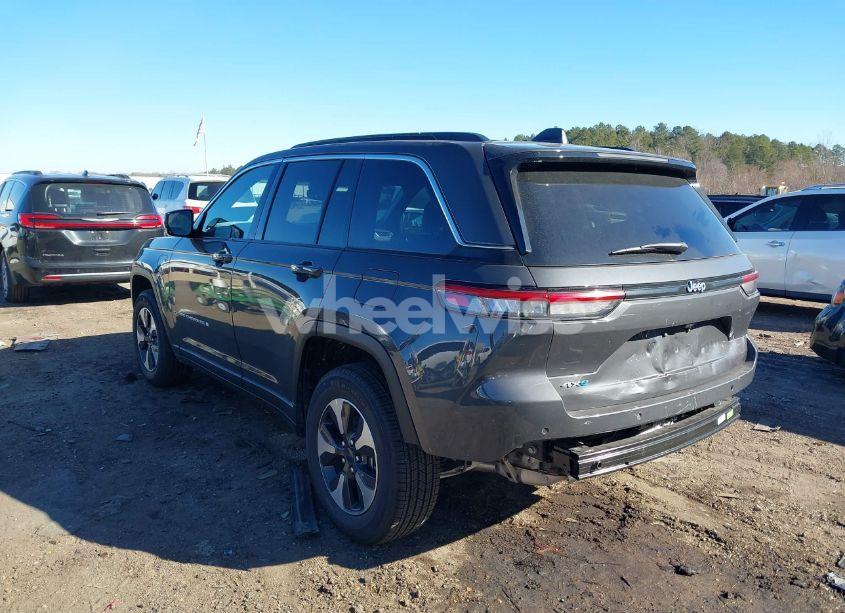 Photo 3 of 2024 Jeep Grand CHEROKEE 4XE (VIN 1C4RJYB60RC125483)