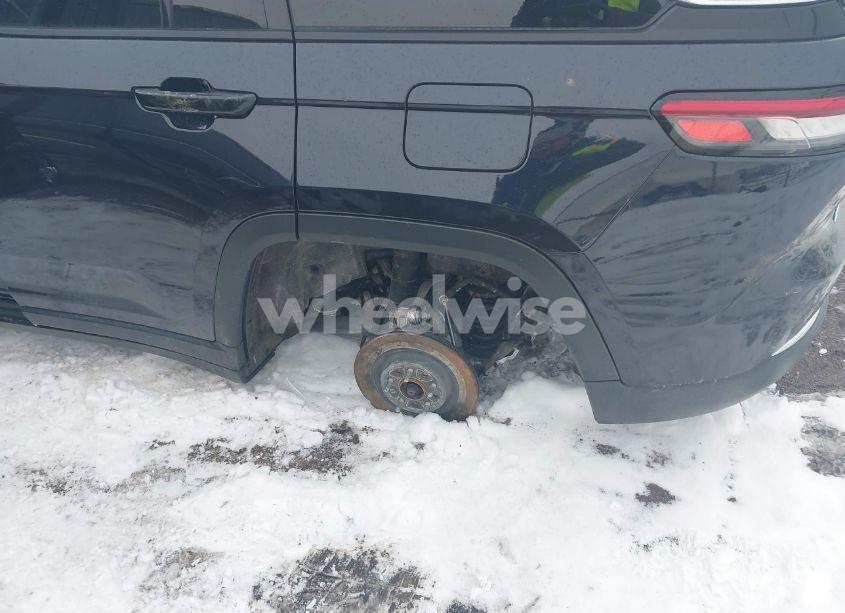 Photo 6 of 2024 Jeep Grand CHEROKEE 4XE (VIN 1C4RJYB60RC129579)