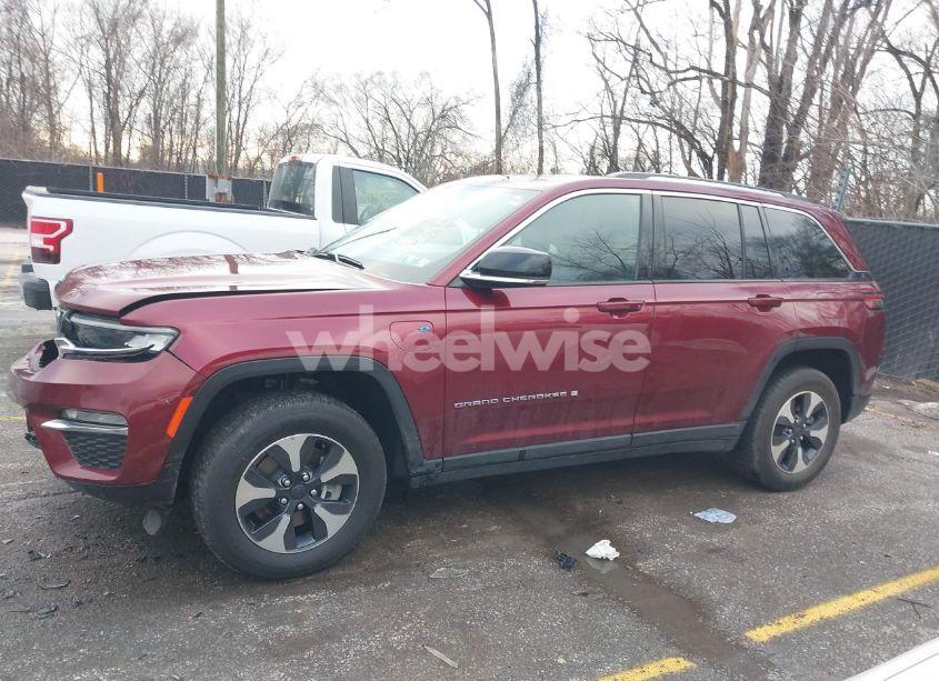 Photo 13 of 2024 Jeep Grand CHEROKEE 4XE (VIN 1C4RJYB60RC710760)