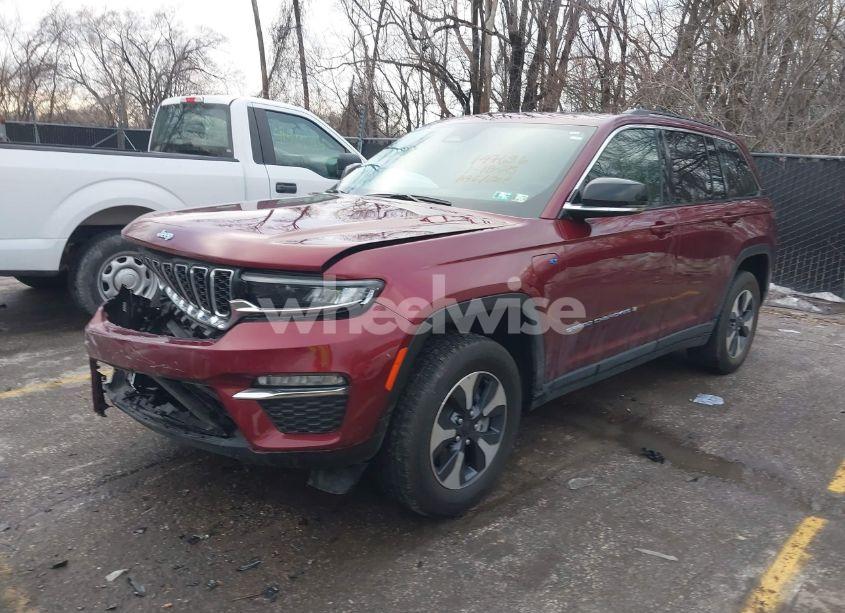 Photo 2 of 2024 Jeep Grand CHEROKEE 4XE (VIN 1C4RJYB60RC710760)