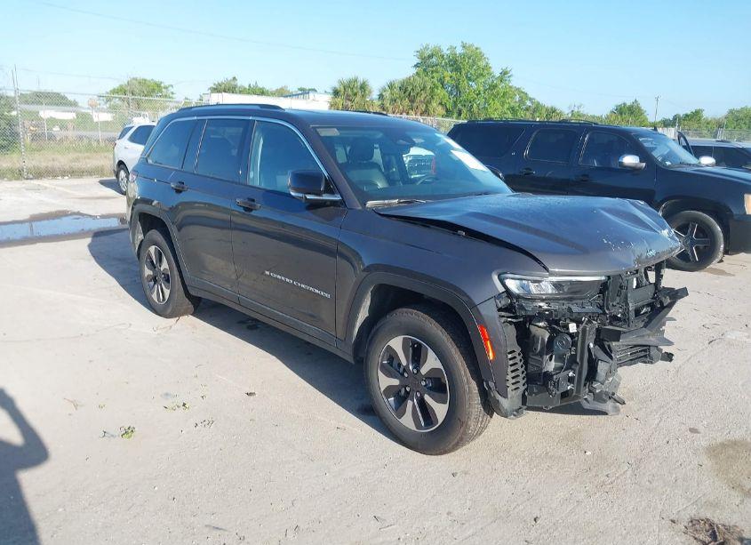 2023 Jeep Grand CHEROKEE 4XE (VIN 1C4RJYB61PC623916) main photo