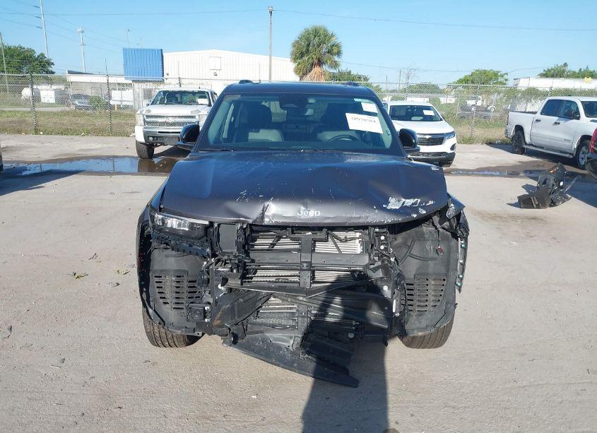 Photo 12 of 2023 Jeep Grand CHEROKEE 4XE (VIN 1C4RJYB61PC623916)