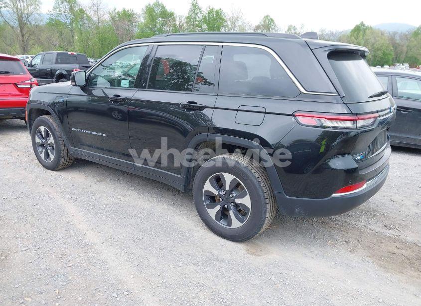Photo 3 of 2024 Jeep Grand CHEROKEE 4XE (VIN 1C4RJYB61R8521215)