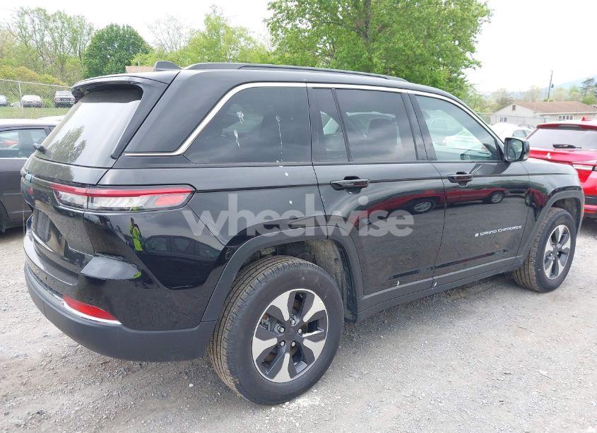 Photo 6 of 2024 Jeep Grand CHEROKEE 4XE (VIN 1C4RJYB61R8521215)