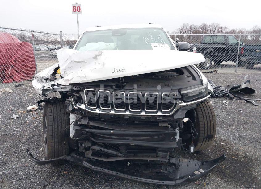 Photo 13 of 2022 Jeep Grand CHEROKEE 4XE LIMITED 4X4 (VIN 1C4RJYB62N8758970)