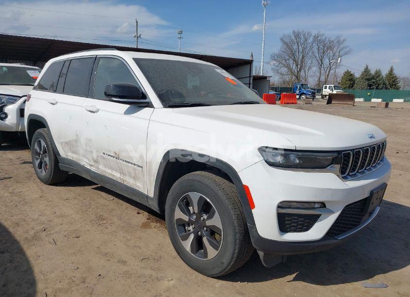 2023 Jeep Grand CHEROKEE 4XE (VIN 1C4RJYB62PC624363) main photo
