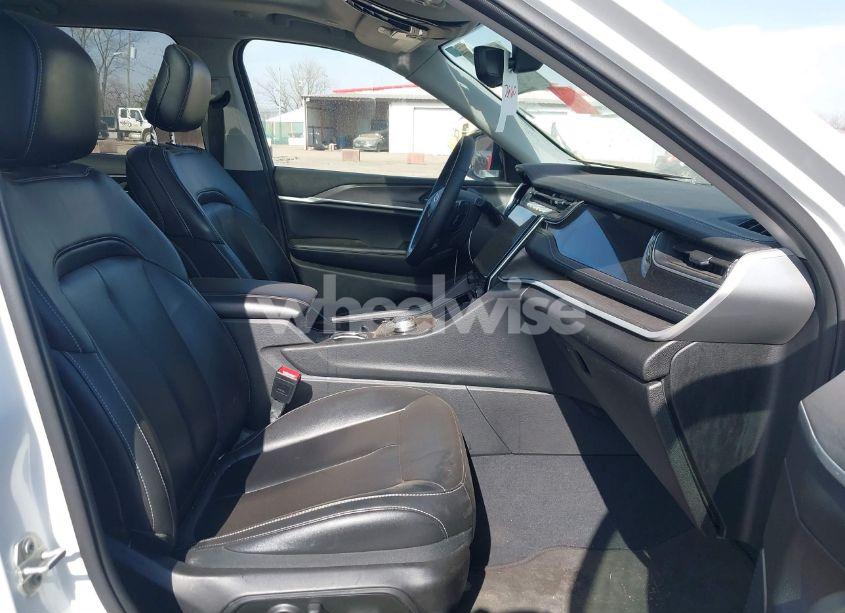 Photo 5 of 2023 Jeep Grand CHEROKEE 4XE (VIN 1C4RJYB62PC624363)