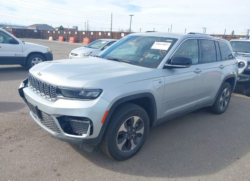 Photo 2 of 2023 Jeep Grand CHEROKEE 4XE (VIN 1C4RJYB62PC633483)