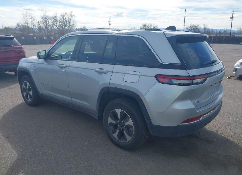 Photo 3 of 2023 Jeep Grand CHEROKEE 4XE (VIN 1C4RJYB62PC633483)