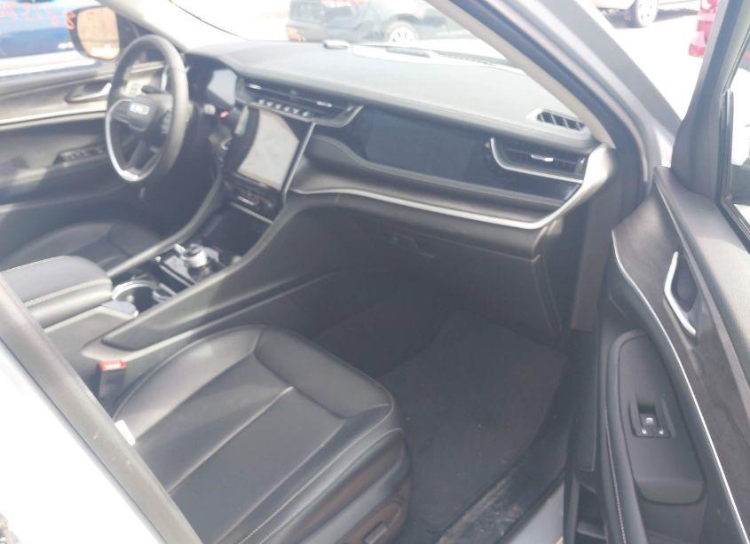 Photo 5 of 2023 Jeep Grand CHEROKEE 4XE (VIN 1C4RJYB62PC633483)