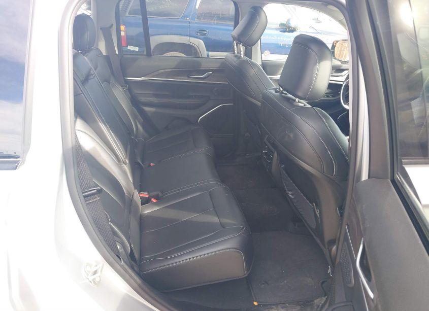 Photo 8 of 2023 Jeep Grand CHEROKEE 4XE (VIN 1C4RJYB62PC633483)