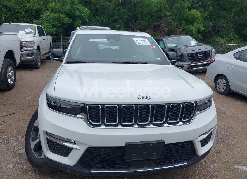 Photo 12 of 2024 Jeep Grand CHEROKEE 4XE (VIN 1C4RJYB62R8521496)