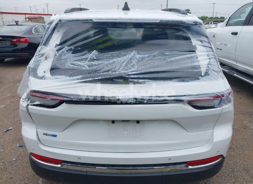 Photo 16 of 2024 Jeep Grand CHEROKEE 4XE (VIN 1C4RJYB62R8521496)