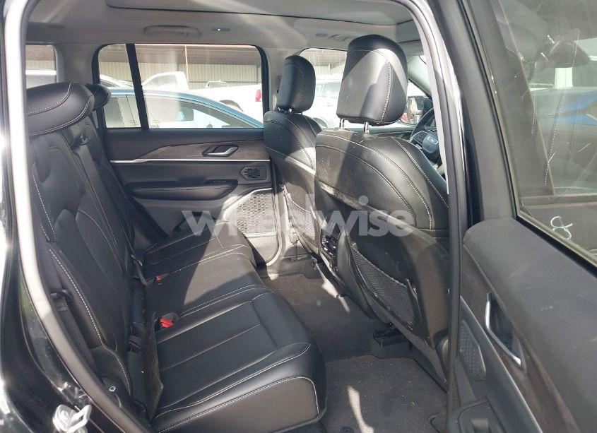 Photo 8 of 2024 Jeep Grand CHEROKEE 4XE (VIN 1C4RJYB62RC720626)