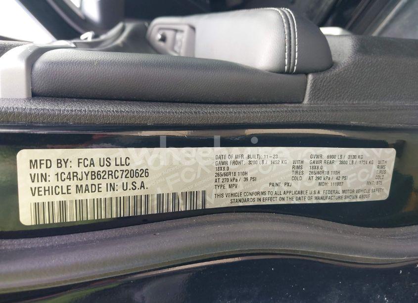 Photo 9 of 2024 Jeep Grand CHEROKEE 4XE (VIN 1C4RJYB62RC720626)