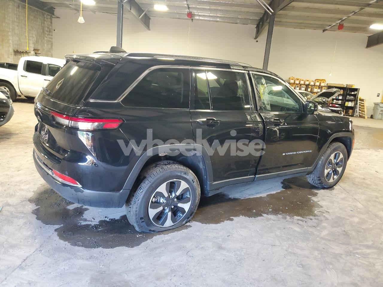 Photo 3 of 2023 JEEP GRAND CHEROKEE LIMITED 4XE (VIN 1C4RJYB63P8786909)