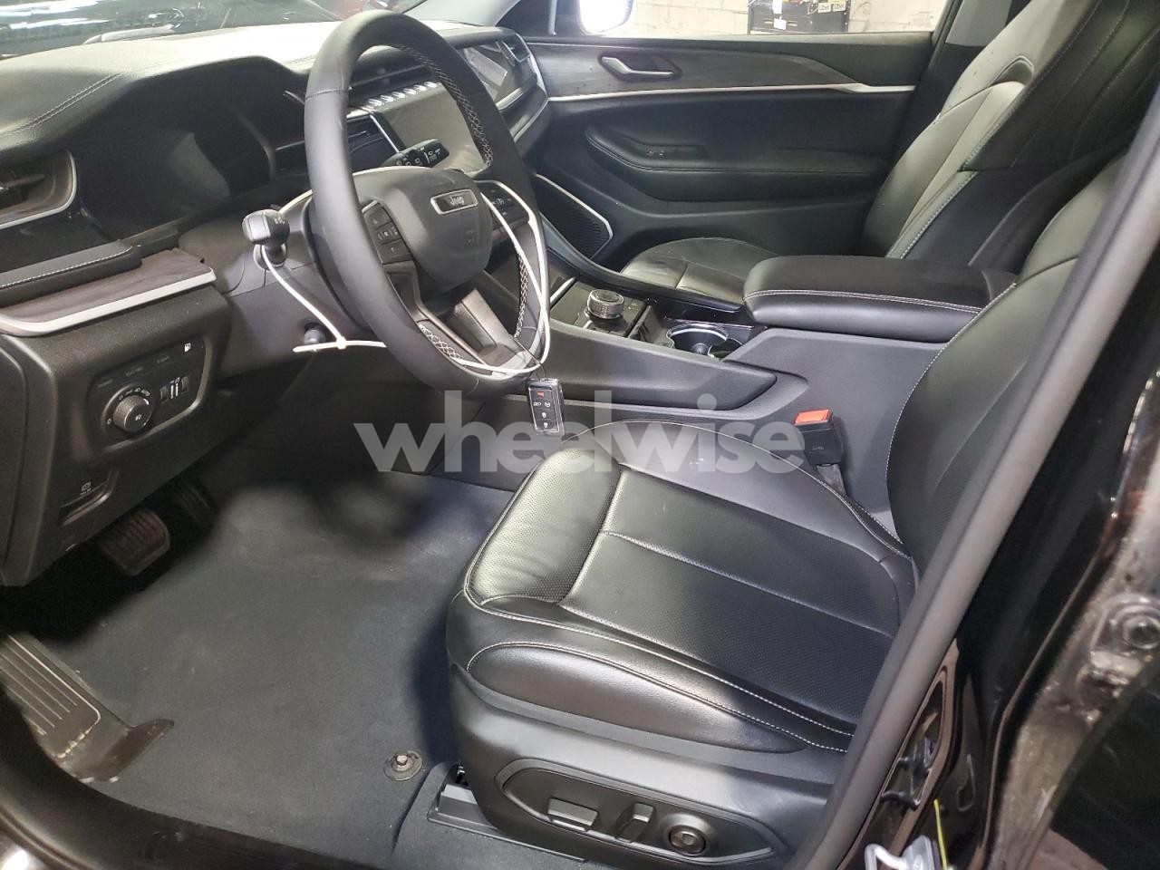 Photo 7 of 2023 JEEP GRAND CHEROKEE LIMITED 4XE (VIN 1C4RJYB63P8786909)