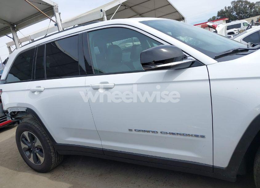 Photo 14 of 2023 Jeep Grand CHEROKEE 4XE (VIN 1C4RJYB63PC664077)