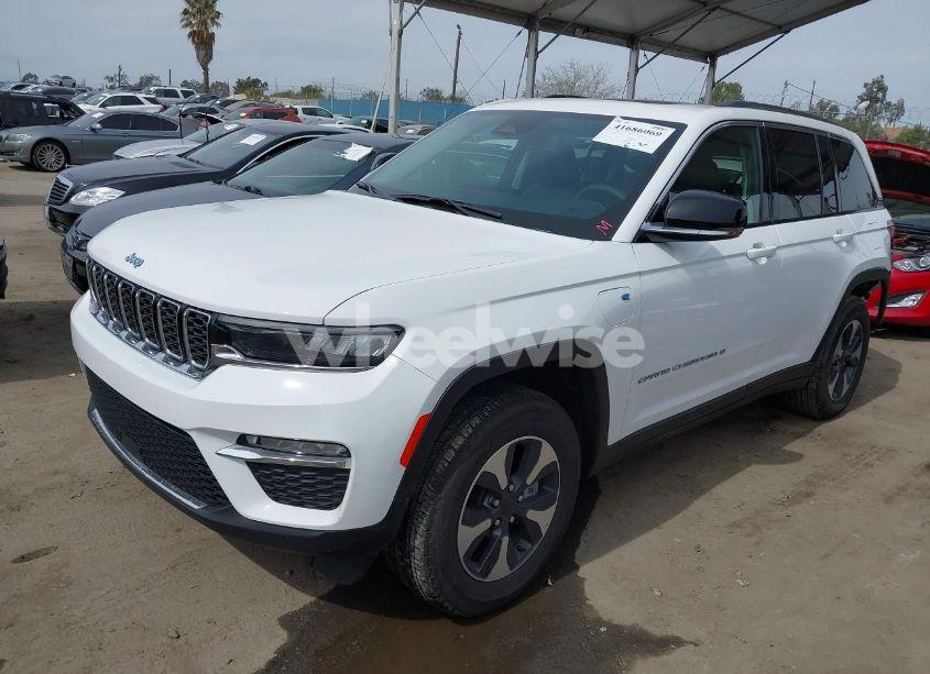 Photo 2 of 2023 Jeep Grand CHEROKEE 4XE (VIN 1C4RJYB63PC664077)