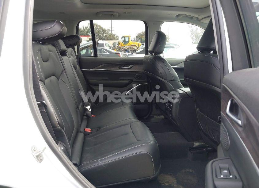 Photo 8 of 2023 Jeep Grand CHEROKEE 4XE (VIN 1C4RJYB63PC664077)