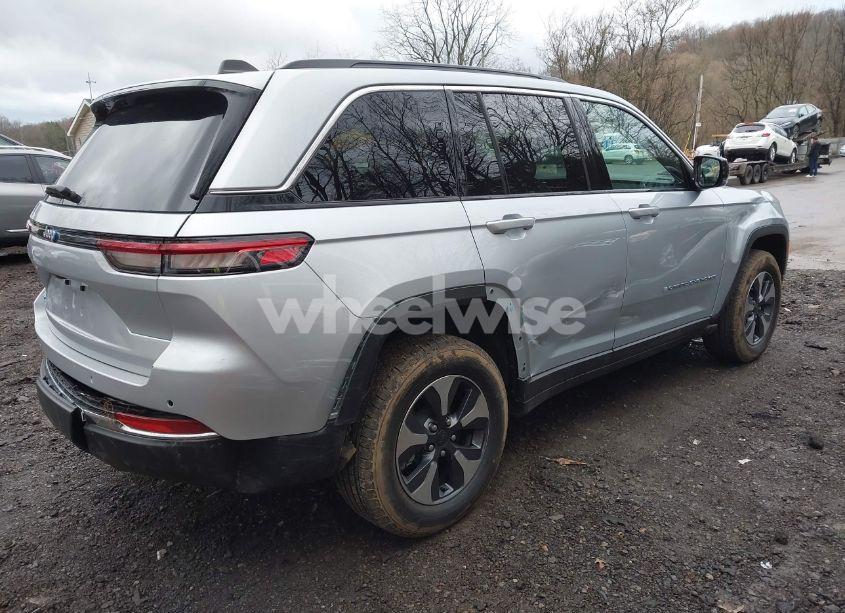 Photo 4 of 2024 Jeep Grand CHEROKEE 4XE (VIN 1C4RJYB63R8505162)