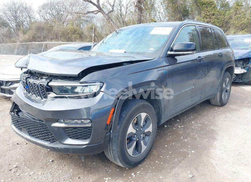 Photo 2 of 2024 Jeep Grand CHEROKEE 4XE (VIN 1C4RJYB63RC115580)