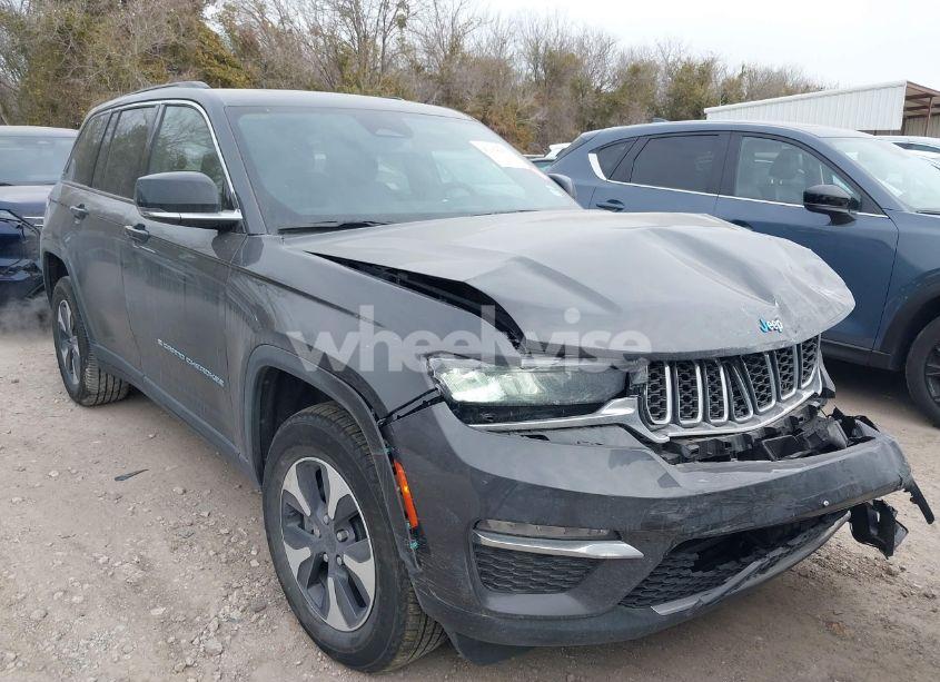 2024 Jeep Grand CHEROKEE 4XE (VIN 1C4RJYB63RC132184) main photo