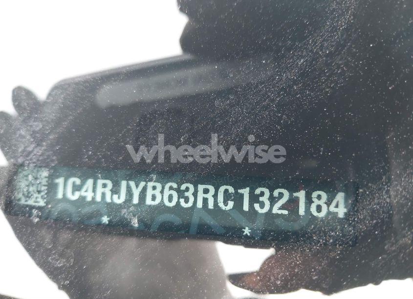 Photo 9 of 2024 Jeep Grand CHEROKEE 4XE (VIN 1C4RJYB63RC132184)