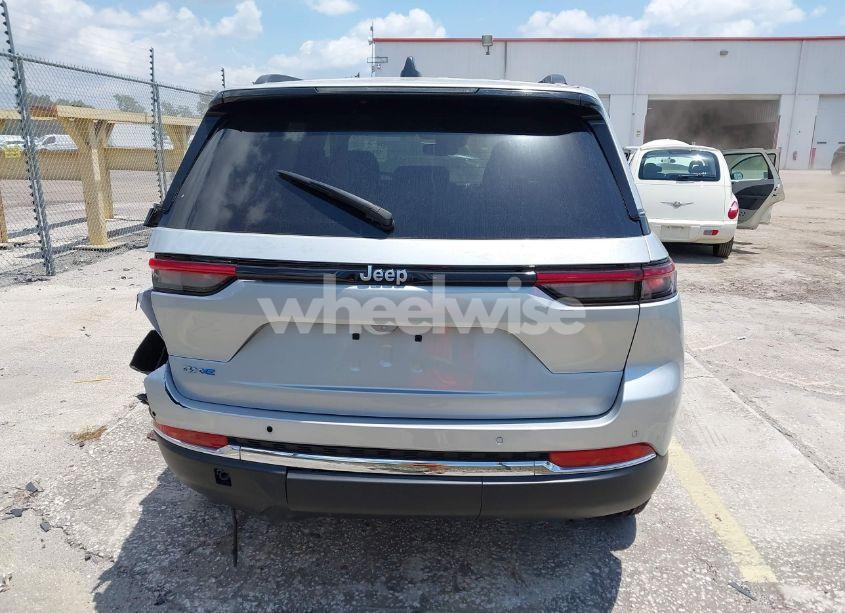 Photo 16 of 2024 Jeep Grand CHEROKEE 4XE (VIN 1C4RJYB63RC171521)