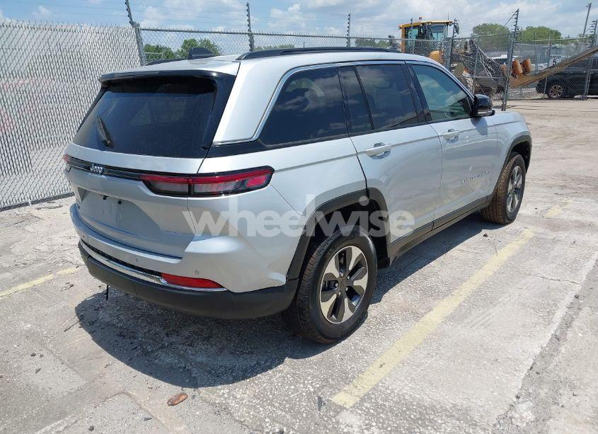 Photo 4 of 2024 Jeep Grand CHEROKEE 4XE (VIN 1C4RJYB63RC171521)