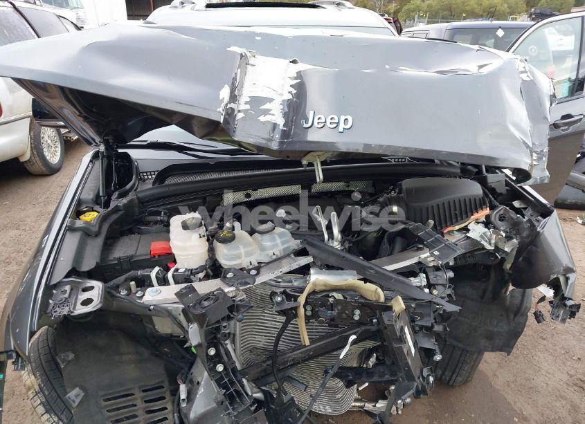 Photo 10 of 2023 Jeep Grand CHEROKEE 4XE (VIN 1C4RJYB64P8787891)