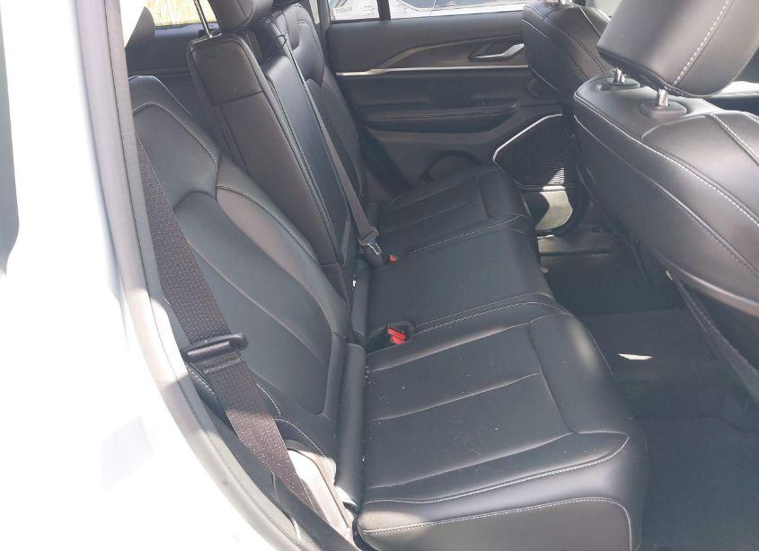 Photo 8 of 2023 Jeep Grand CHEROKEE 4XE (VIN 1C4RJYB64PC628656)