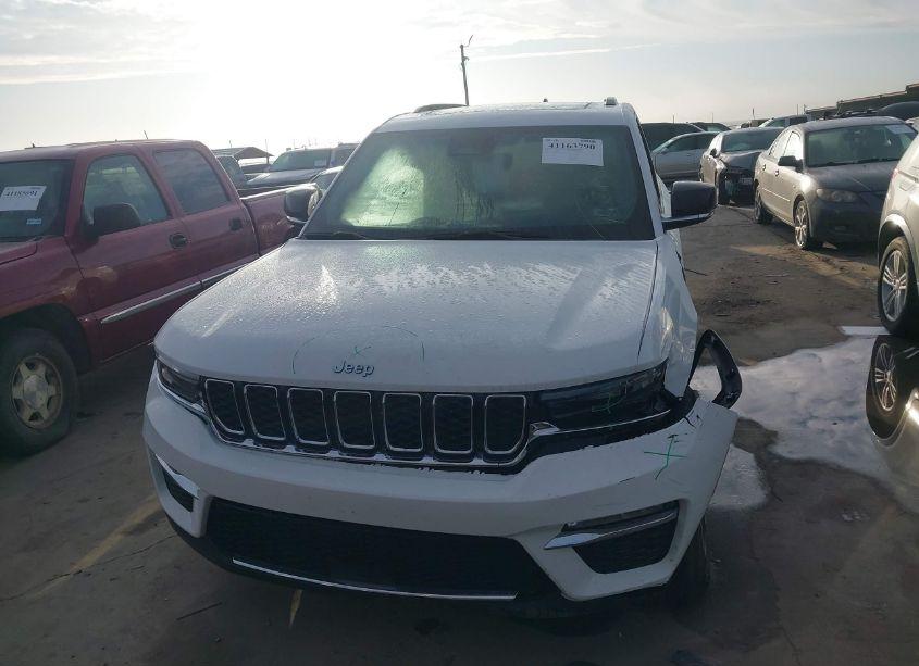 Photo 12 of 2024 Jeep Grand CHEROKEE 4XE (VIN 1C4RJYB64R8515988)