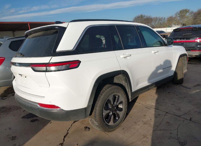 Photo 4 of 2024 Jeep Grand CHEROKEE 4XE (VIN 1C4RJYB64R8515988)