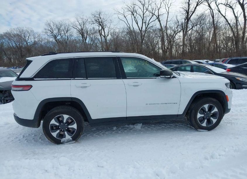 Photo 13 of 2023 Jeep Grand CHEROKEE 4XE (VIN 1C4RJYB65PC648897)