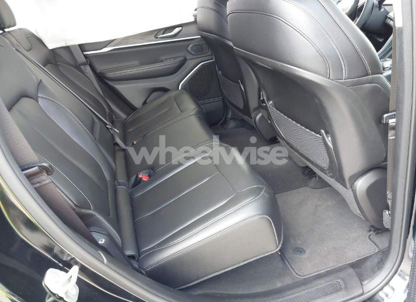 Photo 8 of 2023 Jeep Grand CHEROKEE 4XE (VIN 1C4RJYB65PC649788)