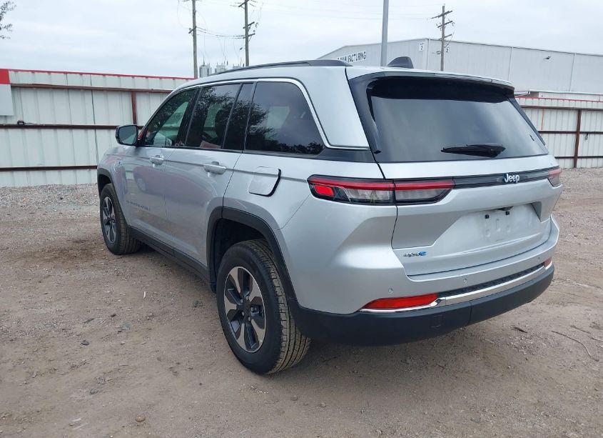 Photo 3 of 2024 Jeep Grand CHEROKEE 4XE (VIN 1C4RJYB65RC120649)