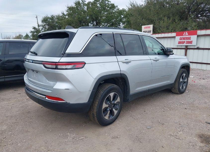 Photo 4 of 2024 Jeep Grand CHEROKEE 4XE (VIN 1C4RJYB65RC120649)