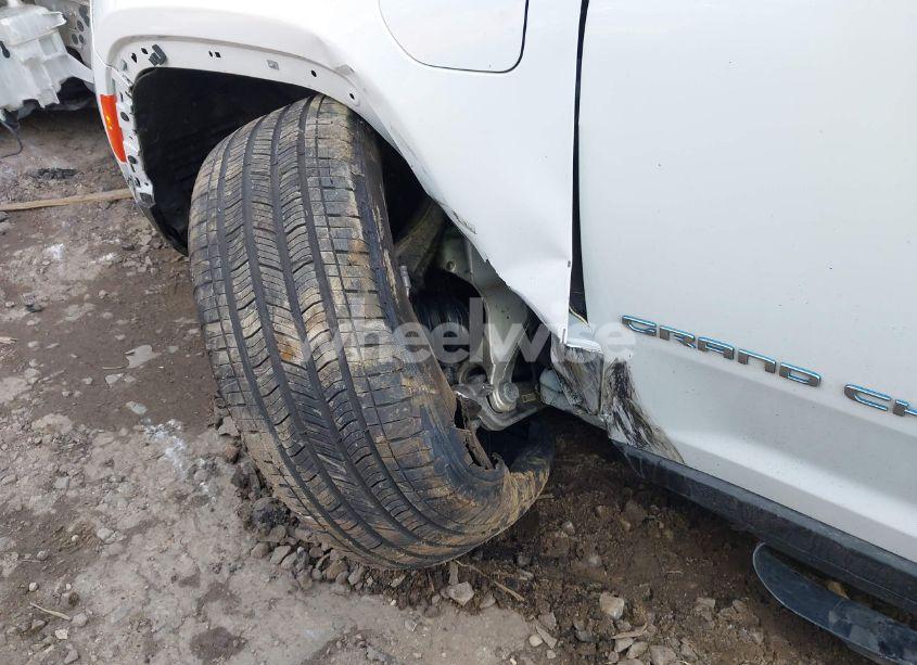 Photo 17 of 2024 Jeep Grand CHEROKEE 4XE (VIN 1C4RJYB65RC129710)