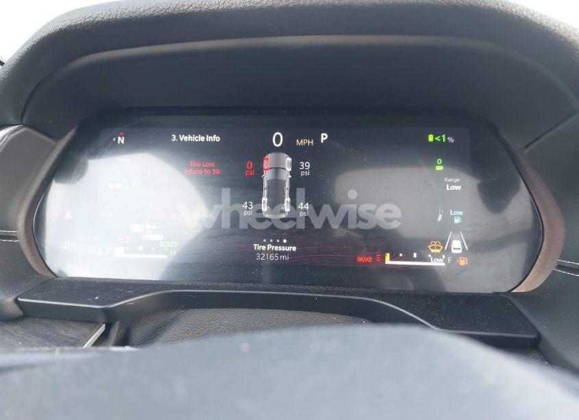 Photo 7 of 2024 Jeep Grand CHEROKEE 4XE (VIN 1C4RJYB65RC129710)