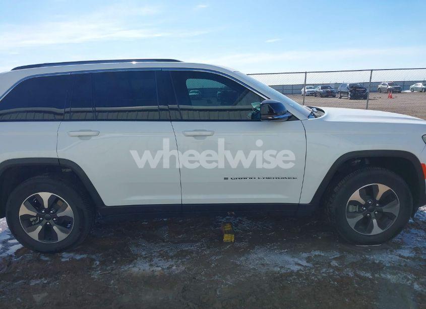 Photo 13 of 2022 Jeep Grand CHEROKEE 4XE LIMITED 4X4 (VIN 1C4RJYB66N8721372)
