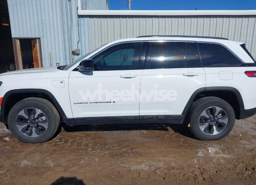 Photo 14 of 2022 Jeep Grand CHEROKEE 4XE LIMITED 4X4 (VIN 1C4RJYB66N8721372)