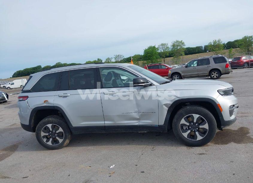 Photo 13 of 2023 Jeep Grand CHEROKEE 4XE (VIN 1C4RJYB66PC649556)
