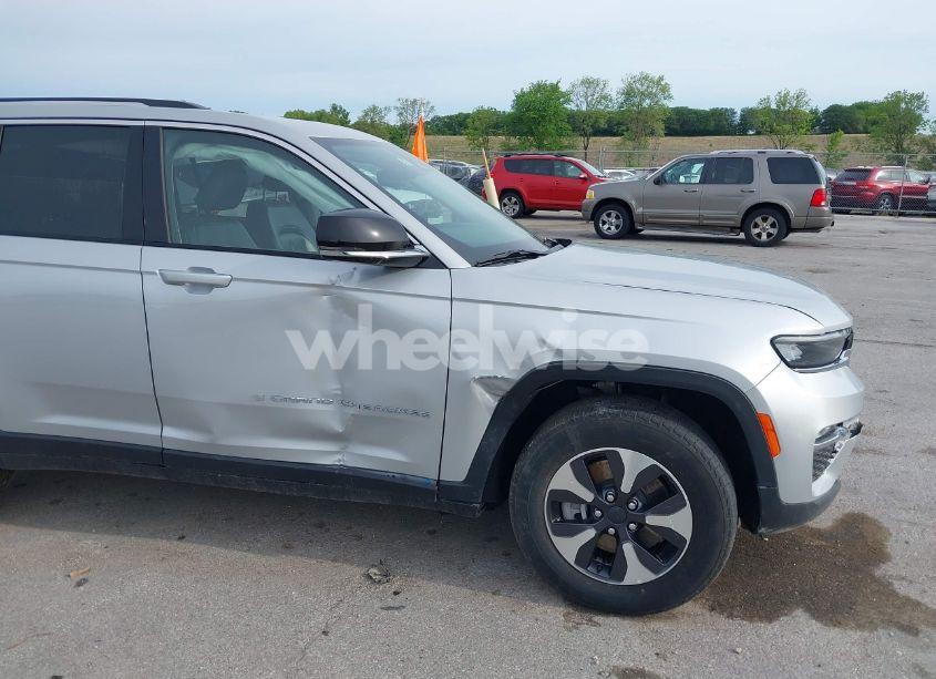 Photo 19 of 2023 Jeep Grand CHEROKEE 4XE (VIN 1C4RJYB66PC649556)