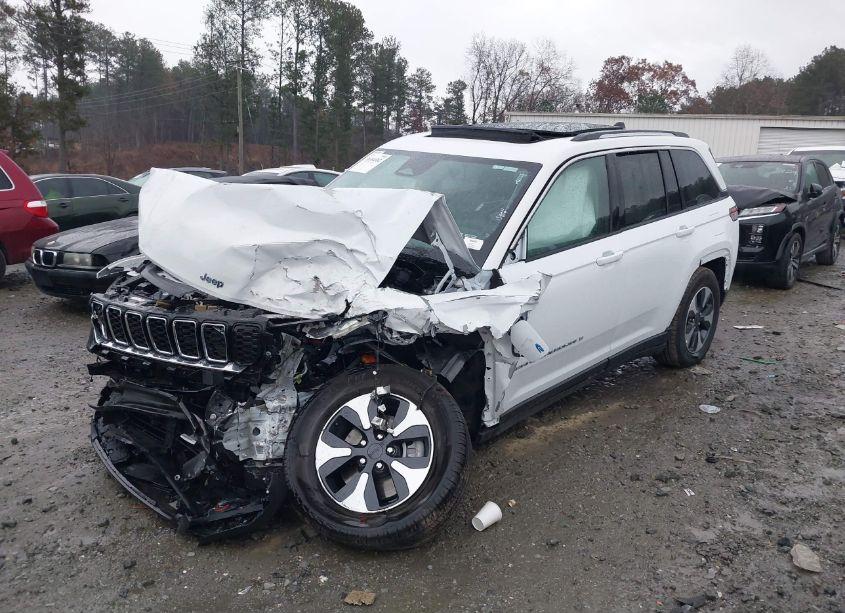 Photo 2 of 2023 Jeep Grand CHEROKEE 4XE (VIN 1C4RJYB66PC649587)