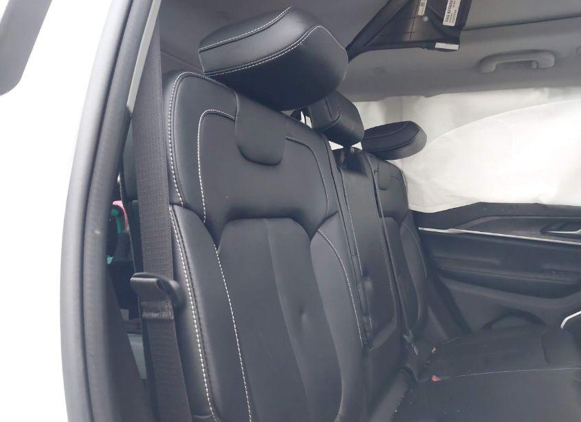 Photo 8 of 2023 Jeep Grand CHEROKEE 4XE (VIN 1C4RJYB66PC649587)